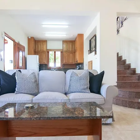 Villa Phaedrus Living: Serenity